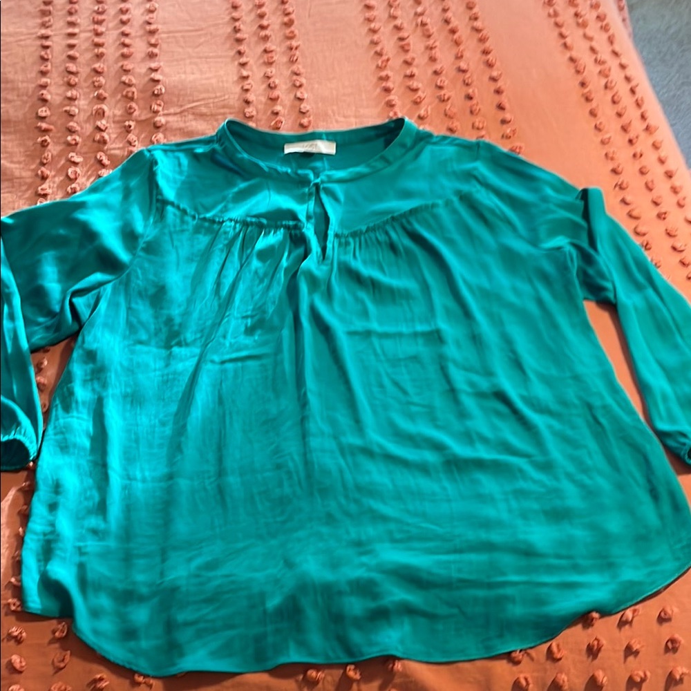 Elegant Teal Women's Plus-sized Top